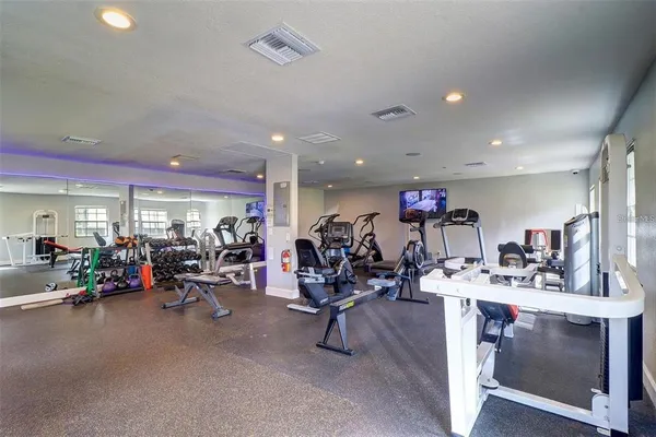 $2,450 | 3893 Pompano Drive Southeast, Unit C, St. Petersburg, FL 33705