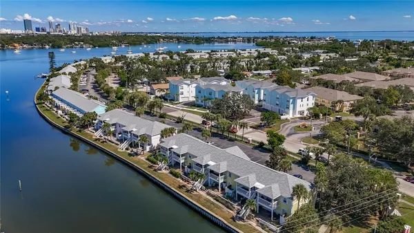 $2,450 | 3893 Pompano Drive Southeast, Unit C, St. Petersburg, FL 33705