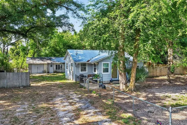$185,000 | 6220 Southeast 118th Place, Belleview, FL 34420