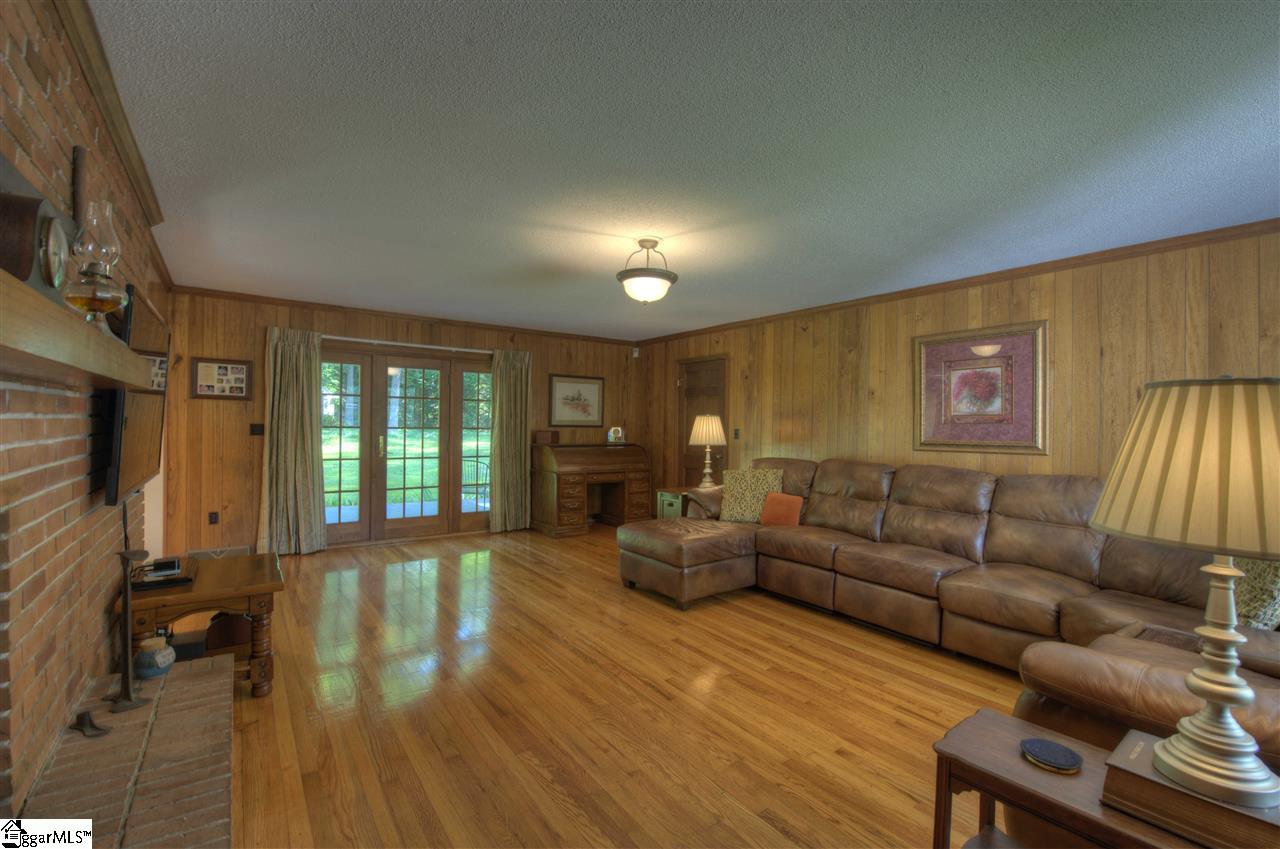 1021 Edwards Road Greenville, SC 29615 - Photo 14 of 35 Gallery Image 14