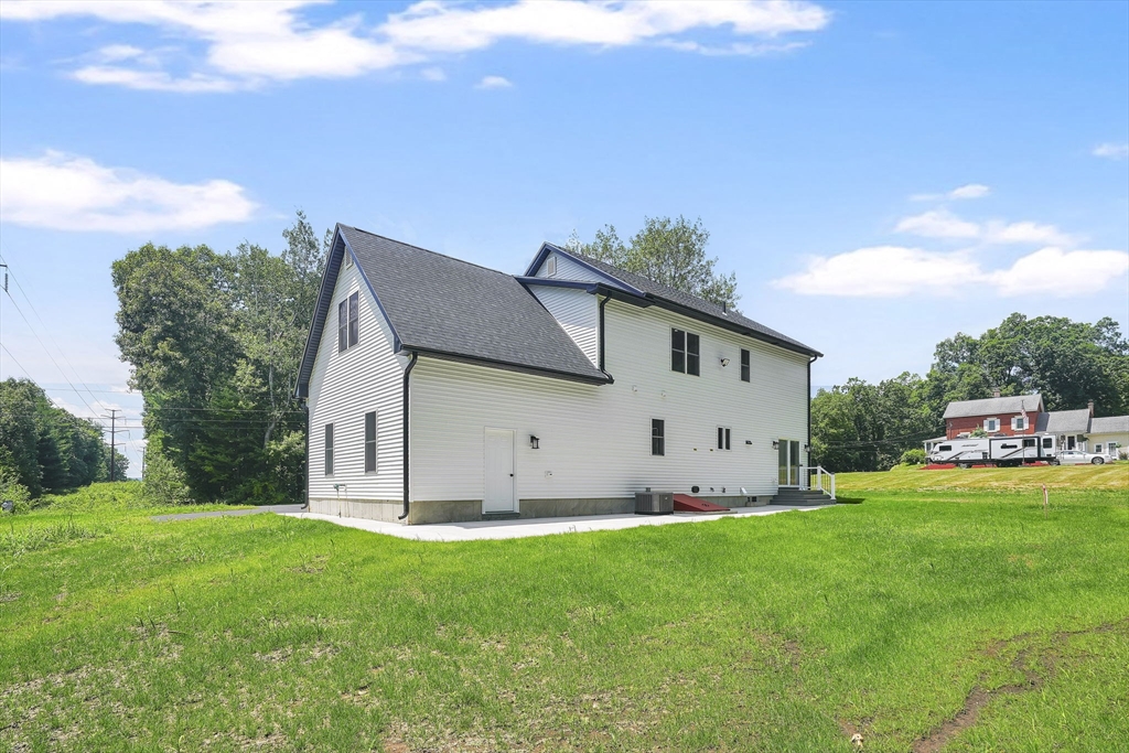 139 Middle Road Southampton, MA 01073 - Photo 36 of 42