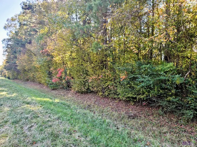 $150,000 | 9853 Tunica Trace, St. Francisville, LA 70775