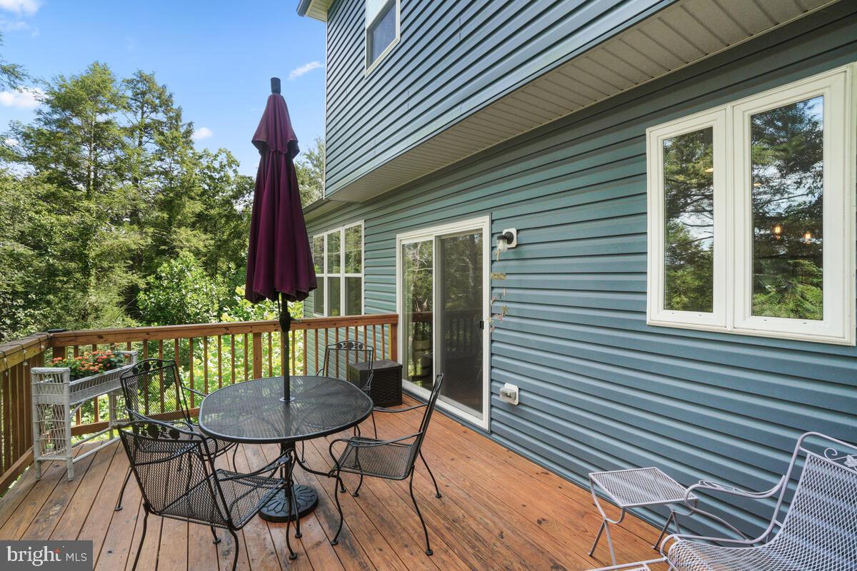 6736 Hemlock Point Road New Market, MD 21774 - Photo 36 of 50 Deck off kitchen