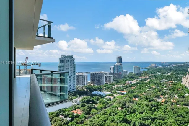 $3,500 | 1300 South Miami Avenue, Unit 4207, Miami, FL 33130