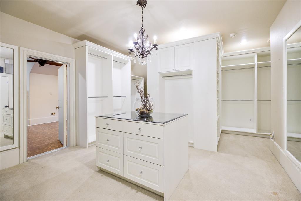 4616 Windsor Ridge Drive Irving, TX 75038 - Photo 32 of 40 Upstairs Primary Closet