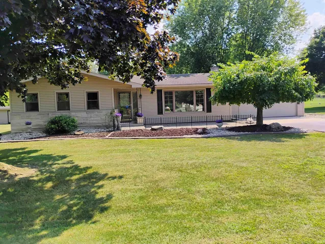 $254,900 | 1530 Terrace Hills Road, Kendallville, IN 46755