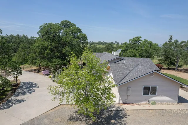 $1,999,800 | 18486 Tollhouse Road, Clovis, CA 93619