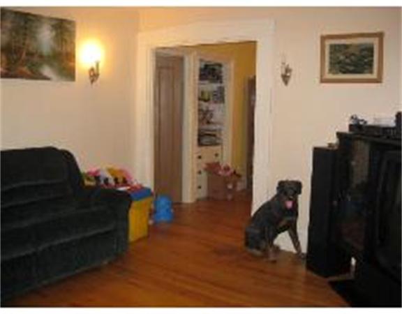 19 Main Street Little Compton, RI 02837 - Photo 13 of 25 a living room with furniture