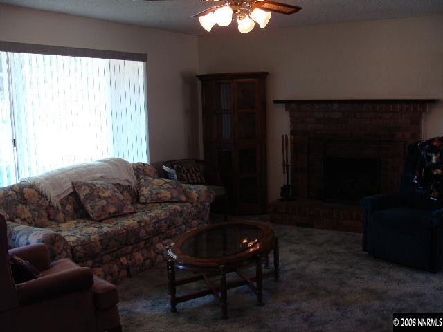 816 Rolando Way Carson City, NV 89701 - Photo 3 of 9 Photo 3