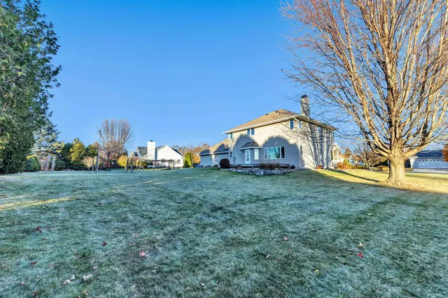 $565,000 | 427 North 18th Avenue, Sturgeon Bay, WI 54235