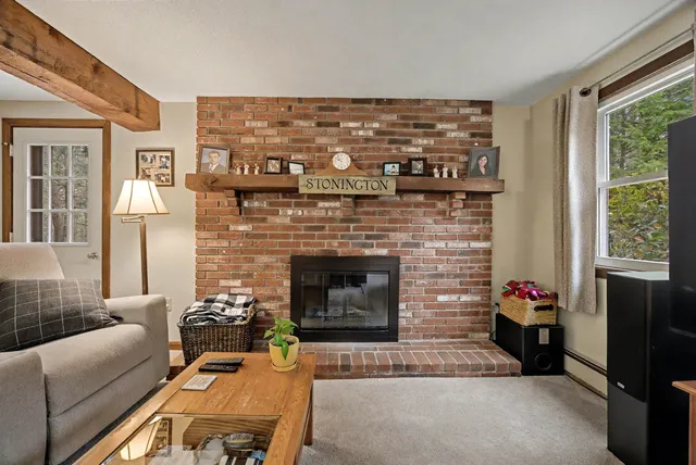 $629,000 | 35 Kelly Brook Lane, Hampstead, NH 03826