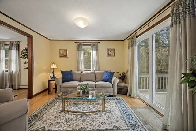 $629,000 | 35 Kelly Brook Lane, Hampstead, NH 03826