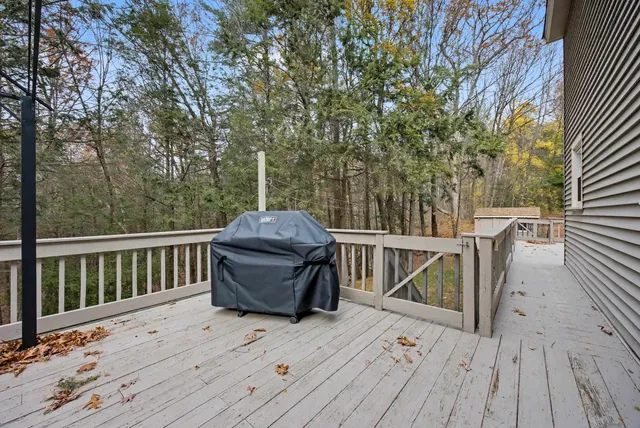 $629,000 | 35 Kelly Brook Lane, Hampstead, NH 03826