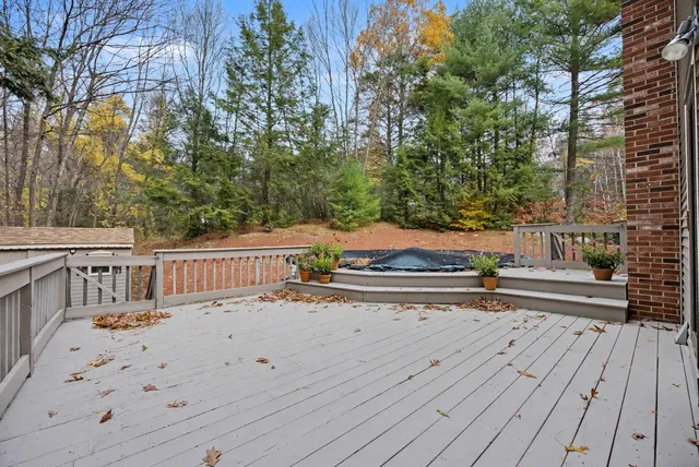 $629,000 | 35 Kelly Brook Lane, Hampstead, NH 03826