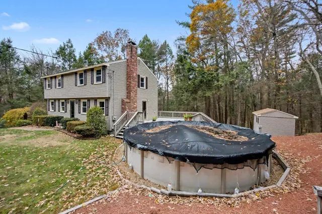 $629,000 | 35 Kelly Brook Lane, Hampstead, NH 03826