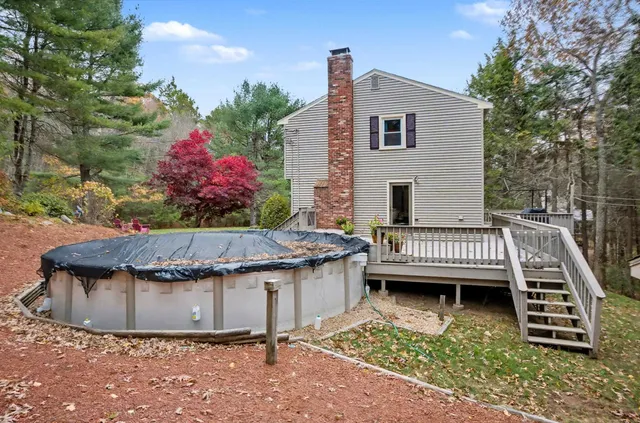 $629,000 | 35 Kelly Brook Lane, Hampstead, NH 03826