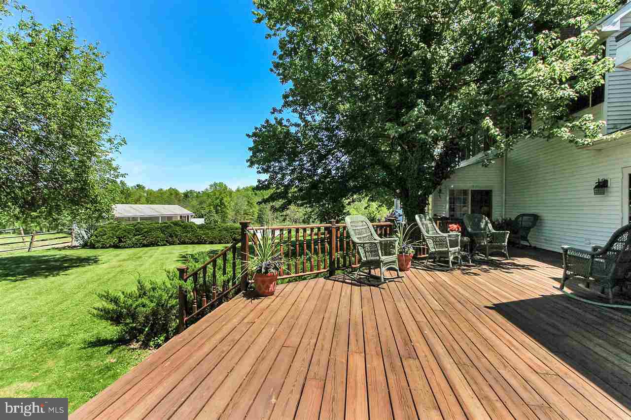 305 Crooked Creek Road Gettysburg, PA 17325 - Photo 25 of 36 a view of balcony with seating space