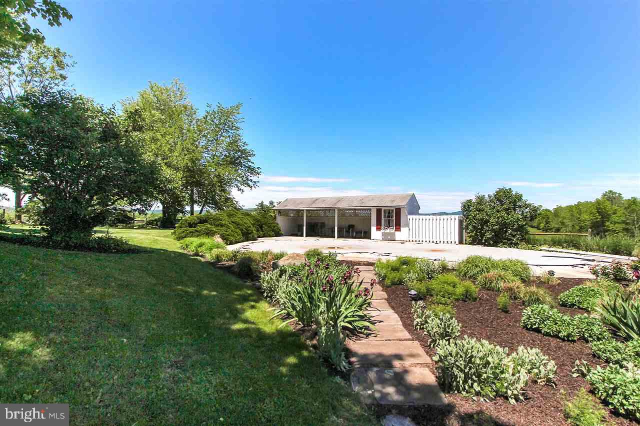 305 Crooked Creek Road Gettysburg, PA 17325 - Photo 26 of 36 a front view of a house with a yard