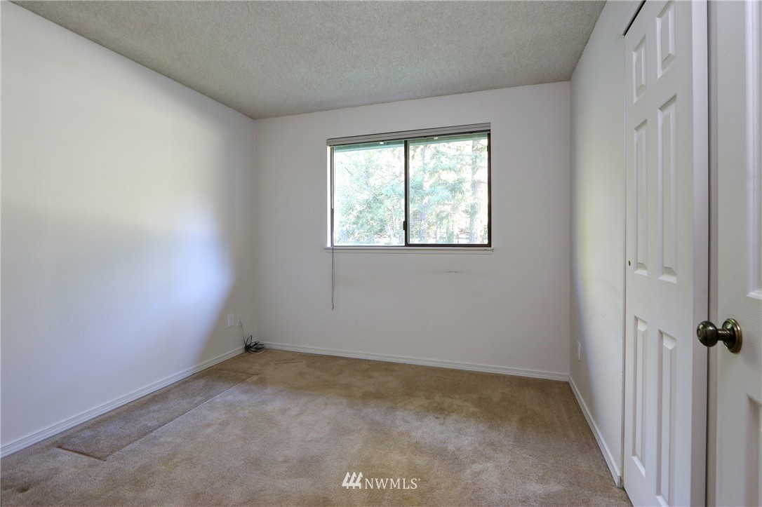 17354 Hallman Road Northwest Poulsbo, WA 98370 - Photo 11 of 15 Gallery Image 11