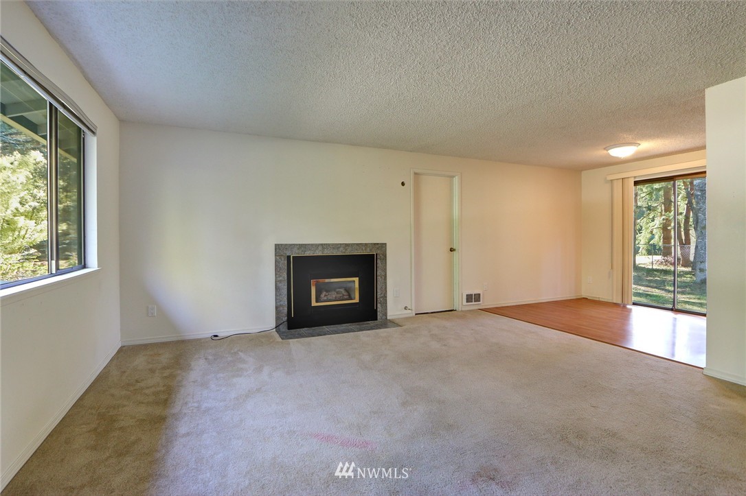 17354 Hallman Road Northwest Poulsbo, WA 98370 - Photo 5 of 15 Gallery Image 5