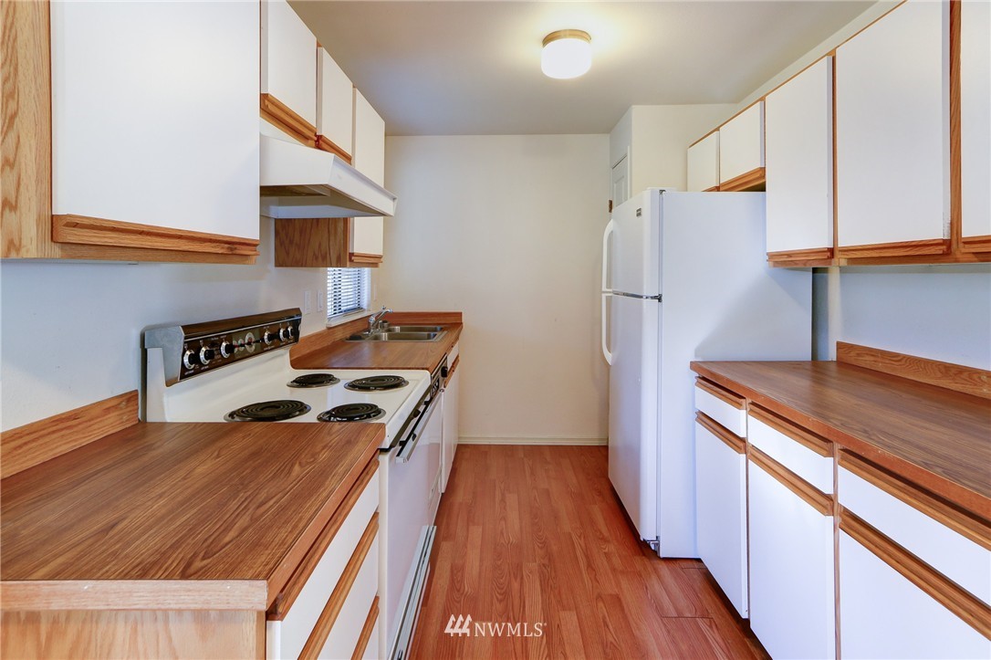 17354 Hallman Road Northwest Poulsbo, WA 98370 - Photo 8 of 15 Gallery Image 8