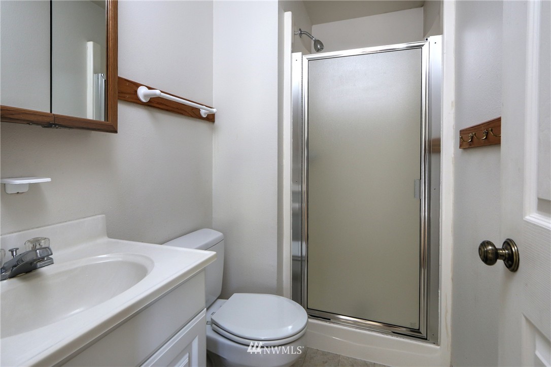 17354 Hallman Road Northwest Poulsbo, WA 98370 - Photo 10 of 15 Gallery Image 10