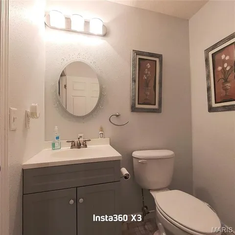 $499,900 | 7584 Private Road 2453, West Plains, MO 65775