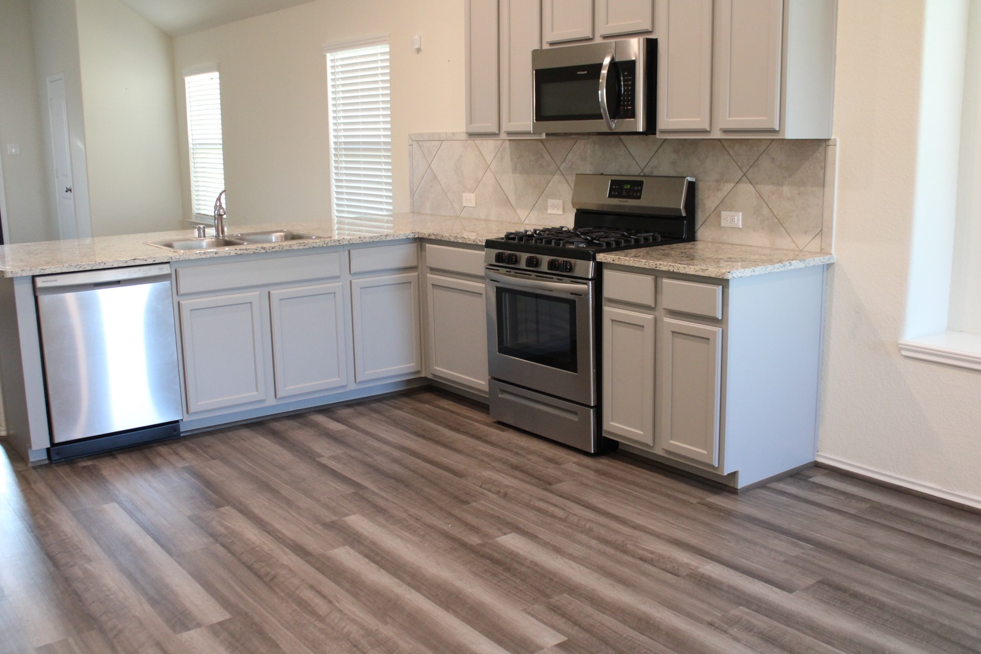 9810 Copper Ranch Trail Richmond, TX 77406 - Photo 8 of 30