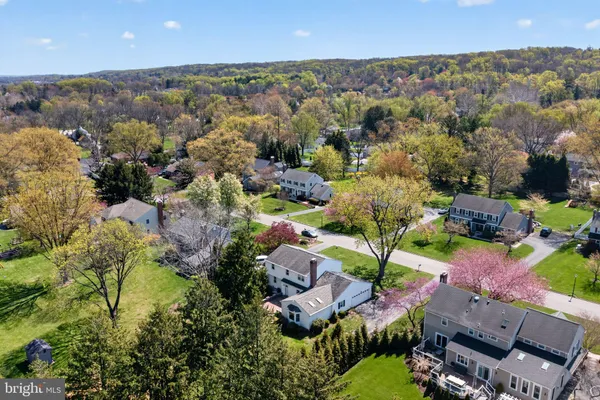 $1,090,000 | 450 Coldstream Drive, Berwyn, PA 19312