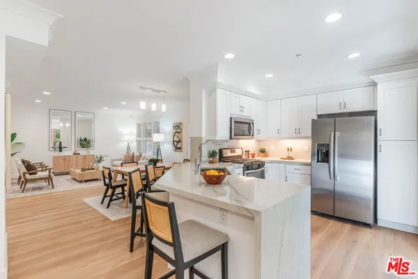 $1,395,000 | 6020 South Seabluff Drive, Unit 114, Playa Vista, CA 90094