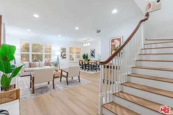 $1,395,000 | 6020 South Seabluff Drive, Unit 114, Playa Vista, CA 90094