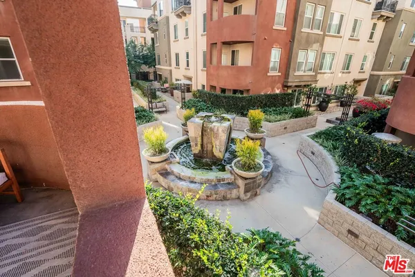 $1,395,000 | 6020 South Seabluff Drive, Unit 114, Playa Vista, CA 90094