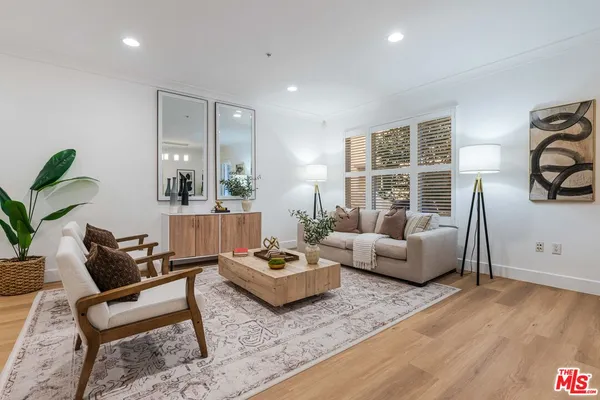 $1,395,000 | 6020 South Seabluff Drive, Unit 114, Playa Vista, CA 90094