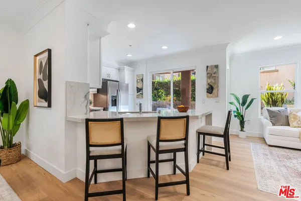$1,395,000 | 6020 South Seabluff Drive, Unit 114, Playa Vista, CA 90094