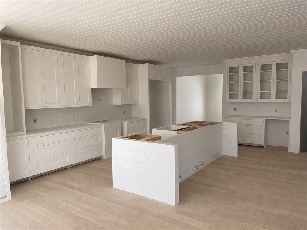 7 Martha's Way Edgartown, MA 02539 - Photo 5 of 9