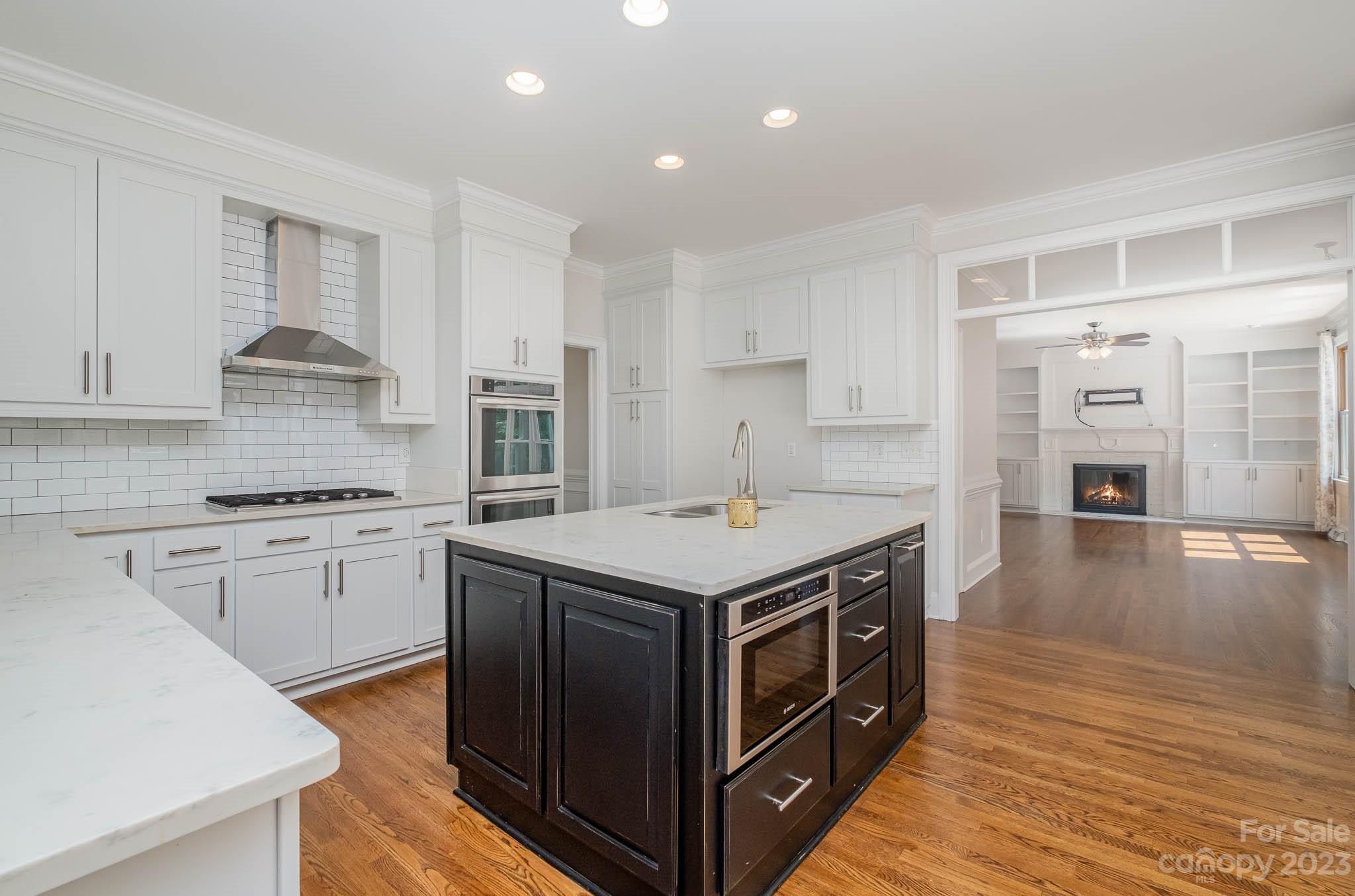 4709 Nora's Path Road Charlotte, NC 28226 - Photo 3 of 45 Gallery Image 3