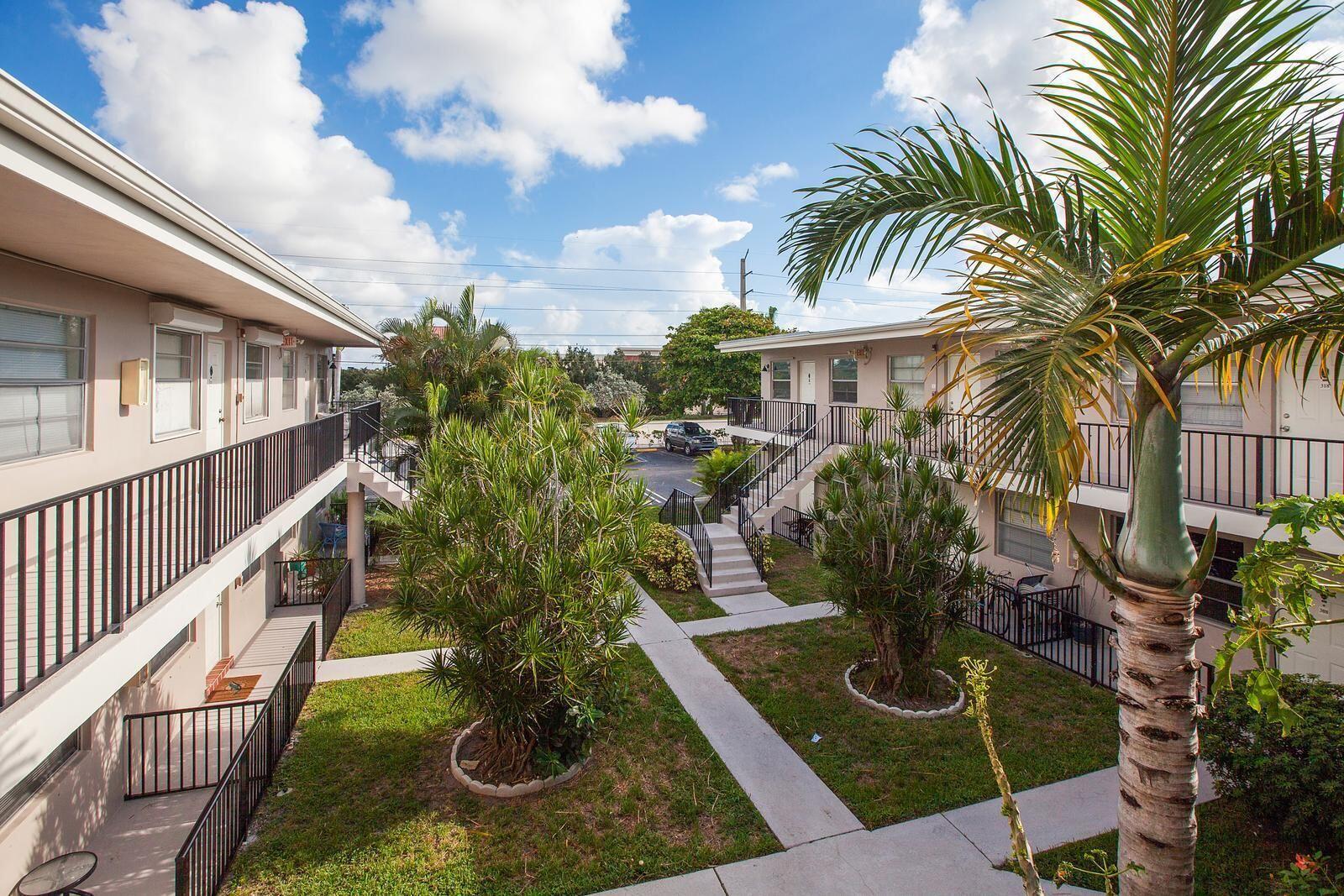 1250 Old Boynton Road, Unit 303 Boynton Beach, FL 33426 - Photo 2 of 6 20201130031722730353000000-o