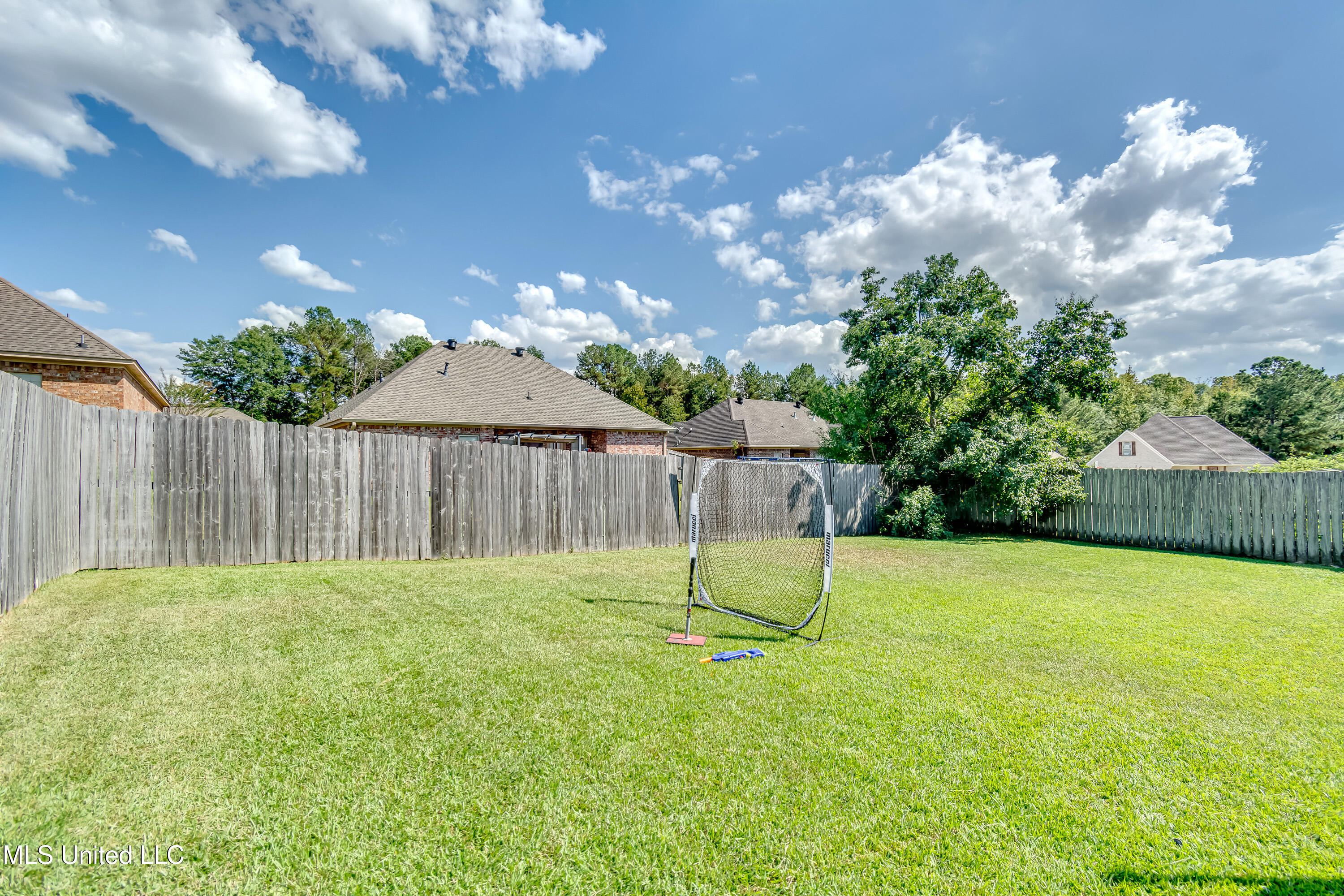 304 Silver Tree Lane Pearl, MS 39208 - Photo 17 of 18 304 Silver Tree Lane-13