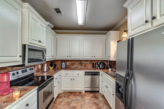 $249,999 | 304 Silver Tree Lane, Pearl, MS 39208