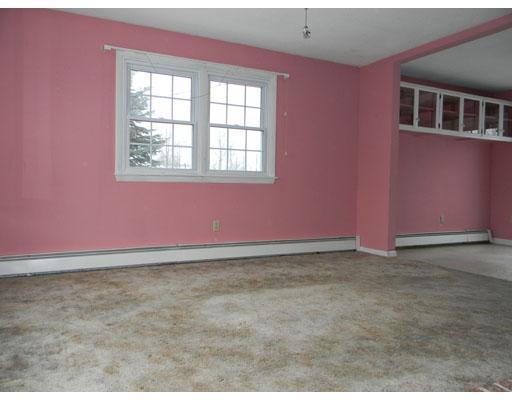 556 Main Street Corinth, ME 04427 - Photo 7 of 25 Living Room.