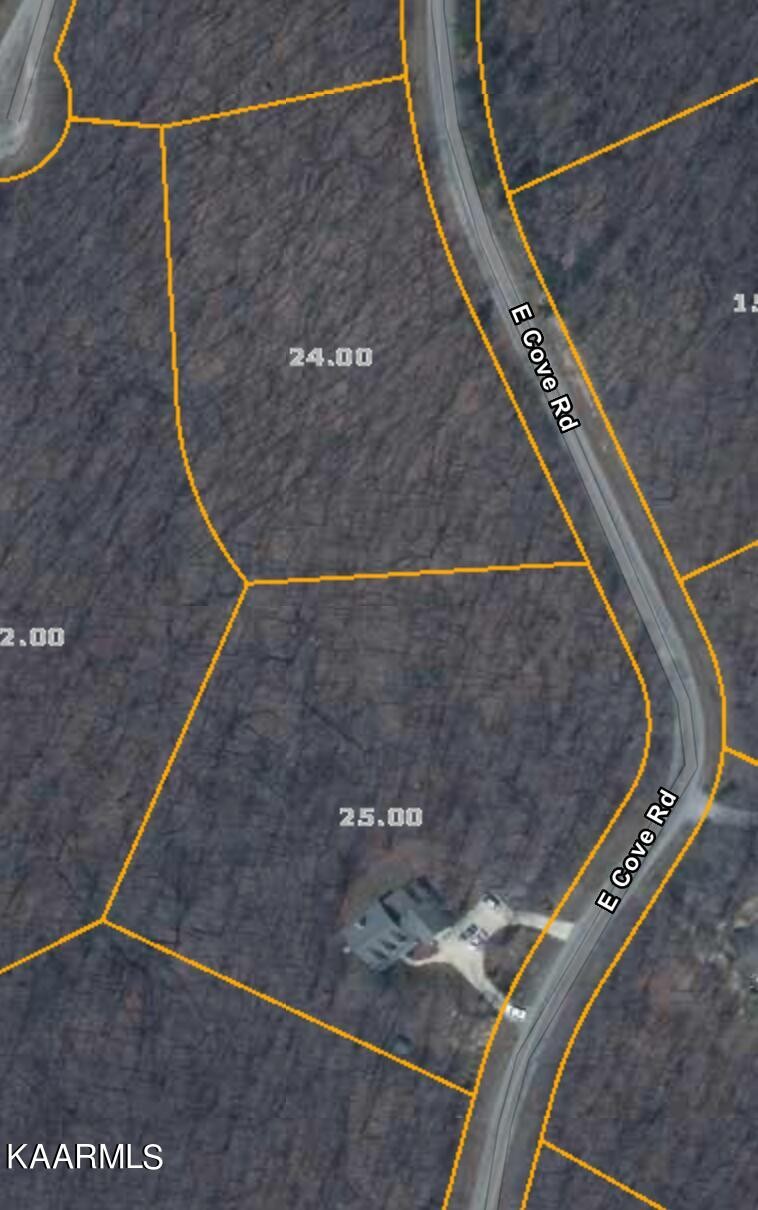 469 E Cove Monterey, TN 38574 - Photo 6 of 34