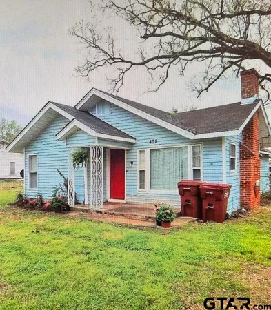 $1,450 | 402 Clarksville Street, Bogata, TX 75417