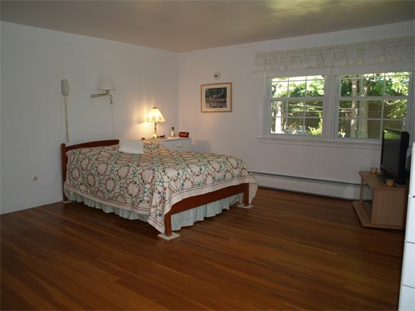 3 Algonquin Road Chelmsford, MA 01824 - Photo 5 of 26