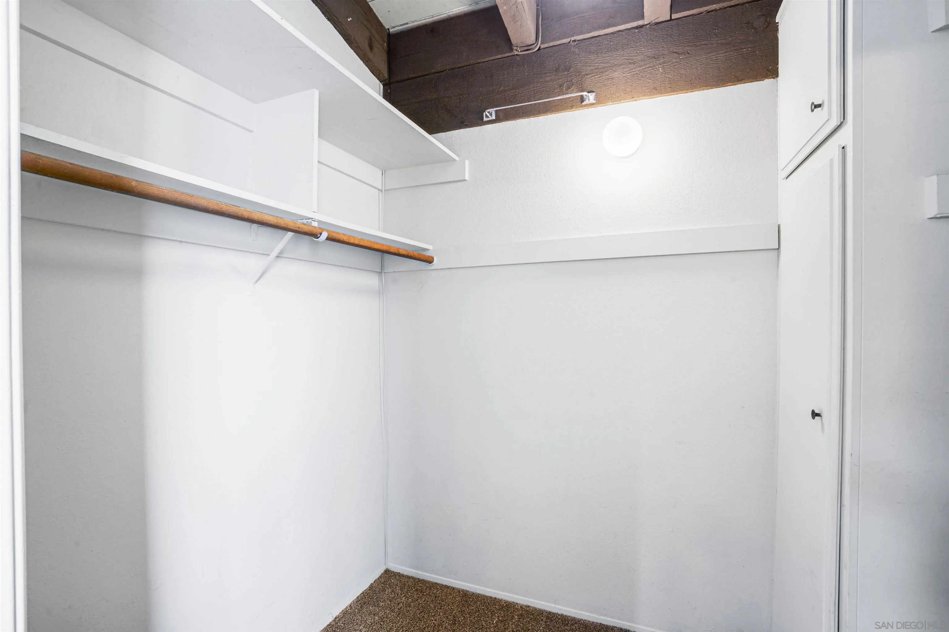 2544 Navarra Drive, Unit 5 Carlsbad, CA 92009 - Photo 30 of 39 a view of small space