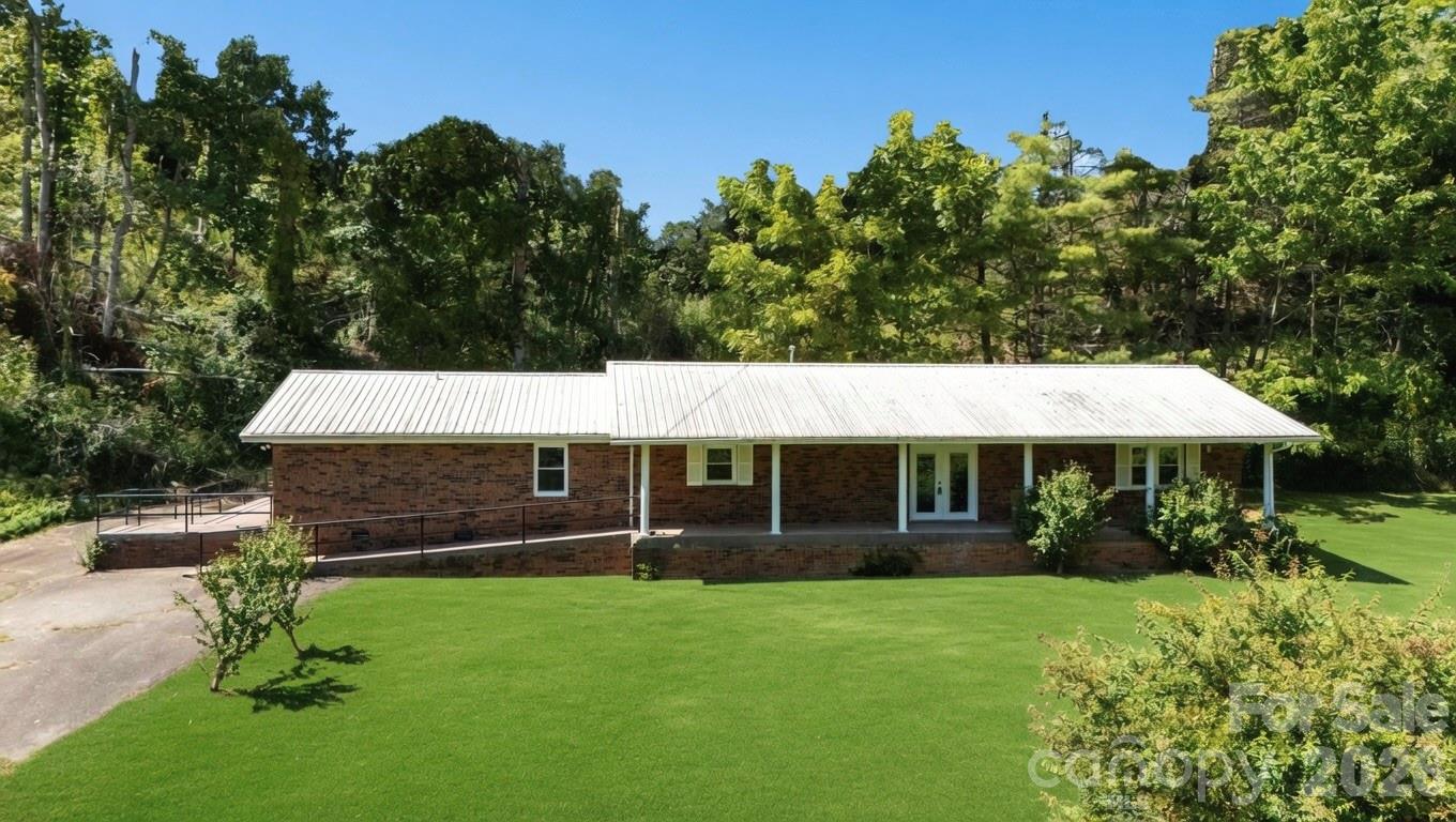 208 Murdock Road Bakersville, NC 28705 - Photo 42 of 44