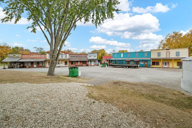 $44,900 | 2795 East 28th Road, Marseilles, IL 61341