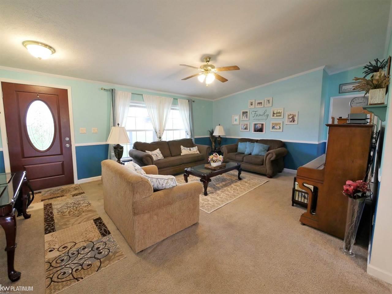 4476 Cole Road Fort Gratiot, MI 48059 - Photo 14 of 34 50057798-13.JPG