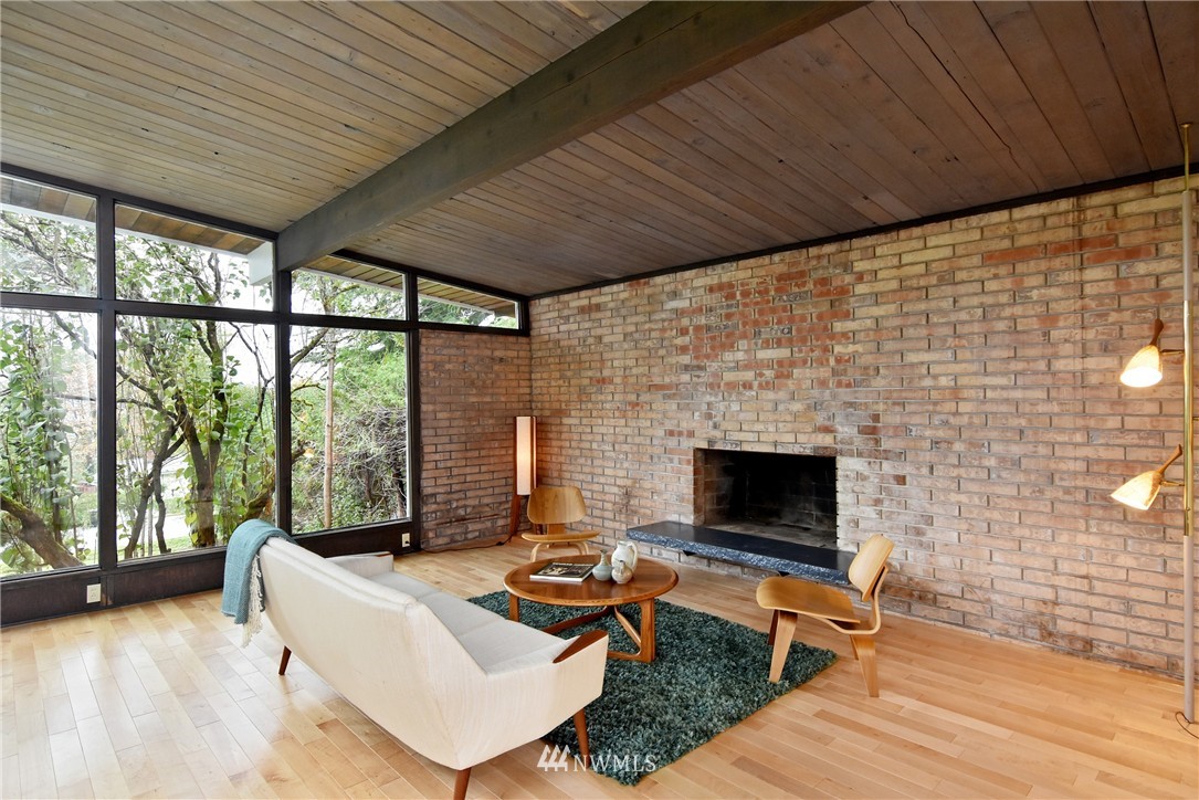 5590 South Langston Road Seattle, WA 98178 - Photo 3 of 25 Gallery Image 3