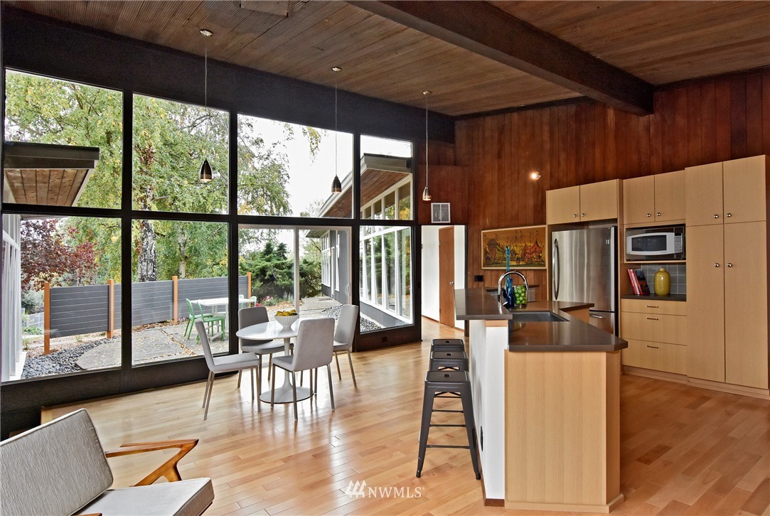 5590 South Langston Road Seattle, WA 98178 - Photo 9 of 25 Gallery Image 9