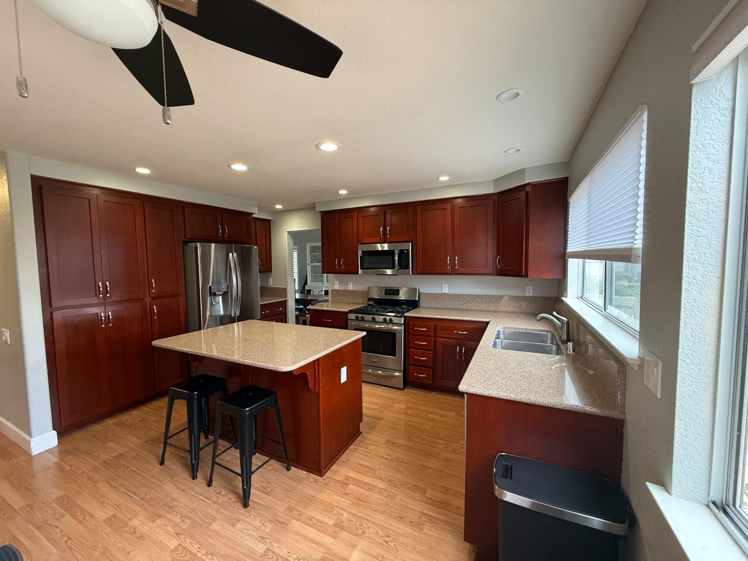 1004 Shasta Avenue Modesto, CA 95358 - Photo 11 of 37